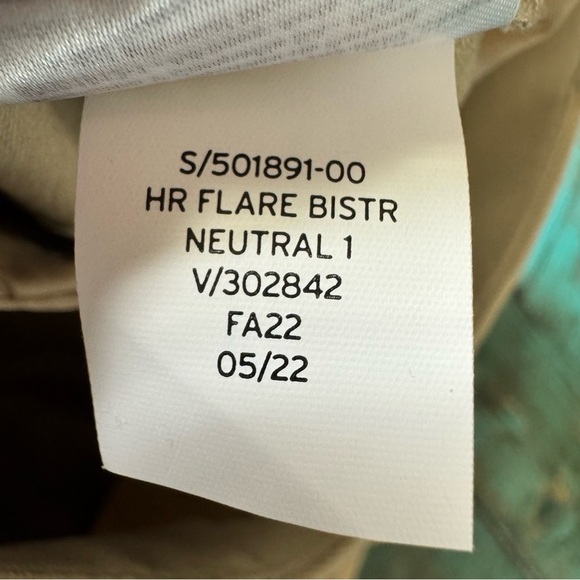 Gap High Rise Flare Khaki Pants Size 8 NWT Brand New Neutral - Picture 15 of 15